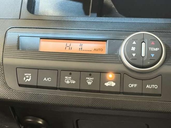 フリード1.5 G ジャストセレクション 4WD　防錆塗装4WDTVナビBカメエンスタETC夏冬タイヤ 1500