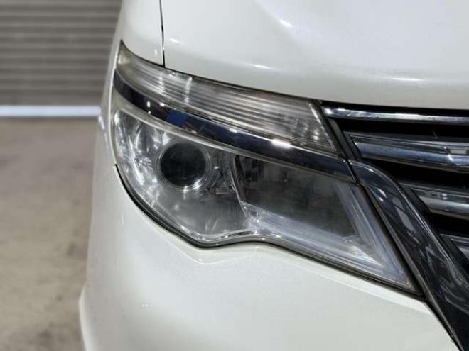 セレナ2.0 ハイウェイスター Vセレクション+Safety アドバンストセーフティ パッケージ 4WD　防錆塗装4WDTVナビBカメETC夏冬タイヤ 2000