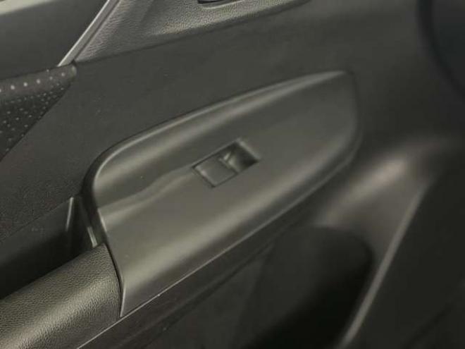 フィット1.5 ハイブリッド Fパッケージ 4WD　防錆塗装4WDエンスタCD 1500