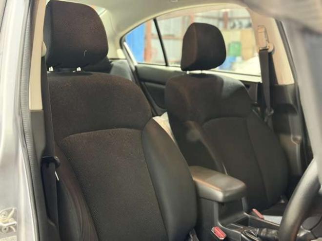 インプレッサG4 1.6 i 4WD　防錆塗装4WDキーレスCD夏冬タイヤ 1600