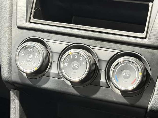 インプレッサG4 1.6 i 4WD　防錆塗装4WDキーレスCD夏冬タイヤ 1600