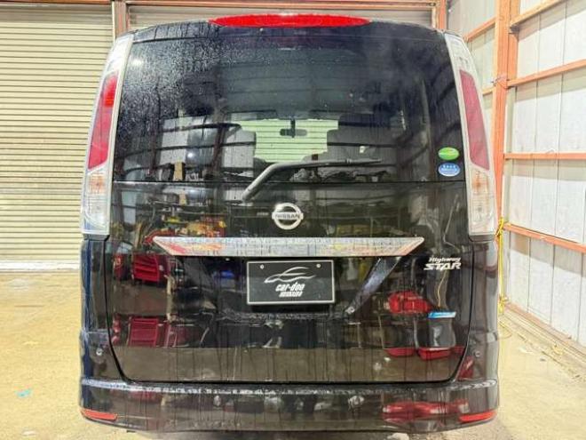 セレナ2.0 ハイウェイスター 4WD　防錆塗装4WDTVナビBカメ 2000