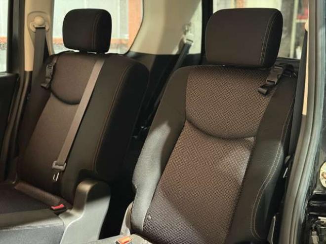 セレナ2.0 ハイウェイスター 4WD　防錆塗装4WDTVナビBカメ 2000