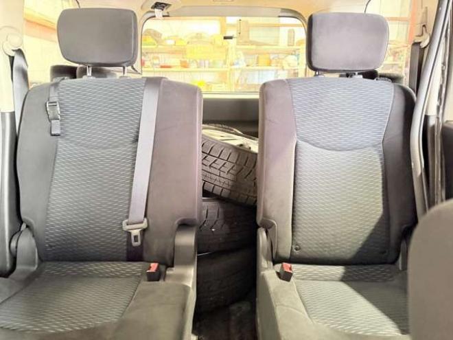 セレナ2.0 20S 4WD　防錆塗装4WDキーレスTVナビBカメ夏冬タイヤETC 2000