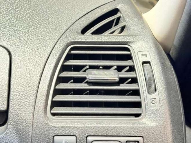 セレナ2.0 20S 4WD　防錆塗装4WDキーレスTVナビBカメ夏冬タイヤETC 2000