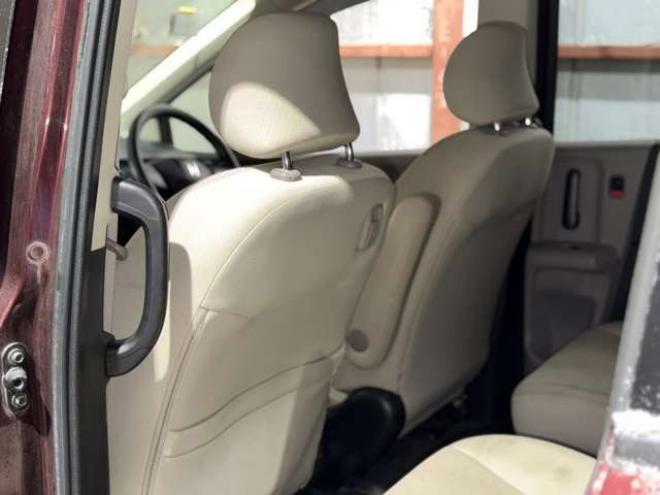 フリード1.5 G Lパッケージ 4WD　防錆塗装4WDキーレスナビ 1500