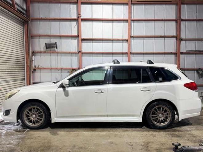 レガシィワゴン2.5 i Sパッケージ 4WD　防錆塗装4WDTVナビETC 2500