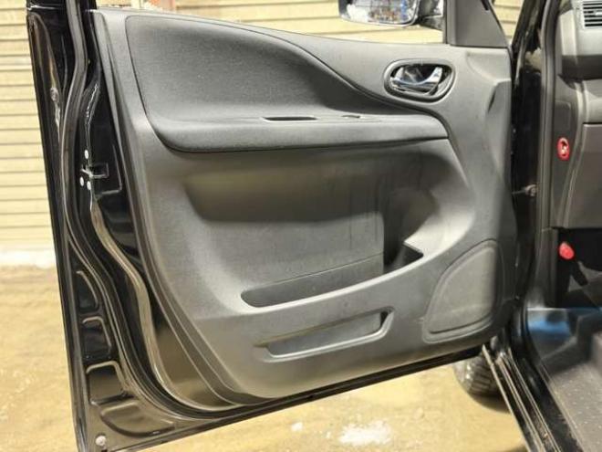 セレナ2.0 20X Vセレクション+Safety 4WD　防錆塗装4WDTVナビBカメETCエンスタ夏冬タイヤ 2000