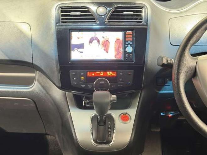 セレナ2.0 20X Vセレクション+Safety 4WD　防錆塗装4WDTVナビBカメETCエンスタ夏冬タイヤ 2000