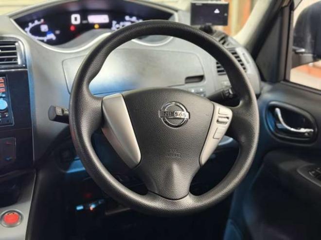 セレナ2.0 20X Vセレクション+Safety 4WD　防錆塗装4WDTVナビBカメETCエンスタ夏冬タイヤ 2000