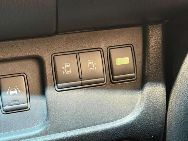 セレナ2.0 20X Vセレクション+Safety 4WD　防錆塗装4WDTVナビBカメETCエンスタ夏冬タイヤ 2000