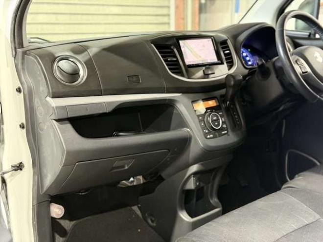 ワゴンRスティングレー X 4WD　防錆塗装4WDTVナビ 660