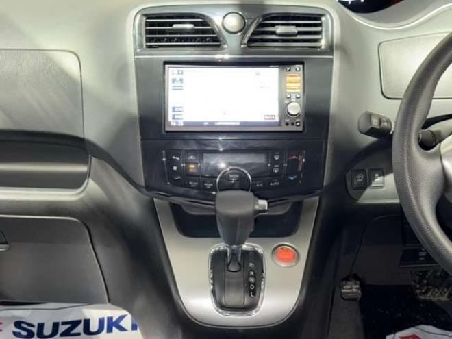 セレナ2.0 20X 4WD　防錆塗装4WDTVナビBカメETCエンスタ 2000