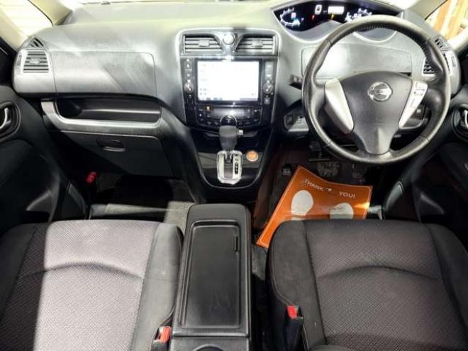 セレナ2.0 ハイウェイスター 4WD　防錆塗装4WD 2000