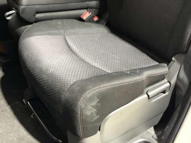 セレナ2.0 ハイウェイスター 4WD　防錆塗装4WD 2000