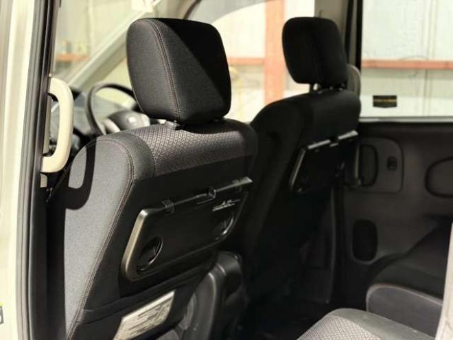 セレナ2.0 ハイウェイスター 4WD　防錆塗装4WD 2000