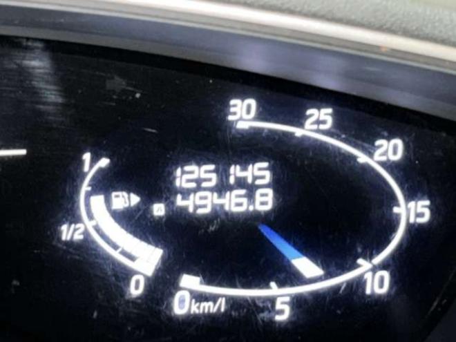 セレナ2.0 ハイウェイスター 4WD　防錆塗装4WD 2000