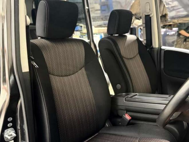 セレナ2.0 ハイウェイスター アドバンストセーフティ パッケージ 4WD　防錆塗装4WD 2000