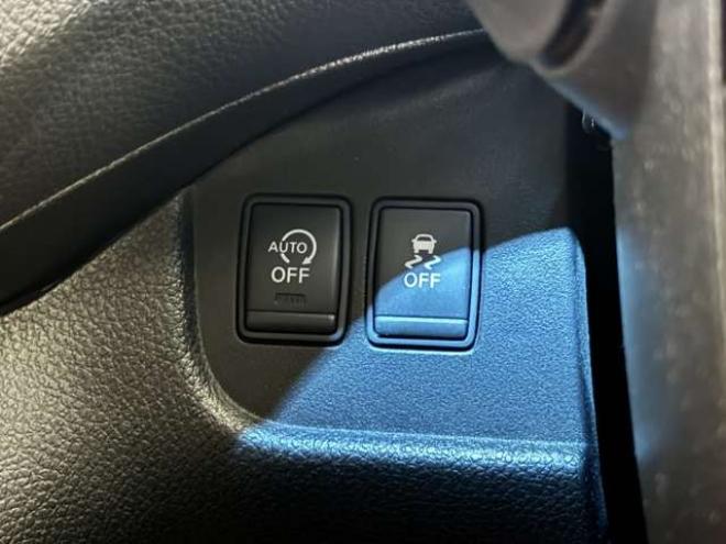 セレナ2.0 ハイウェイスター アドバンストセーフティ パッケージ 4WD　防錆塗装4WD 2000