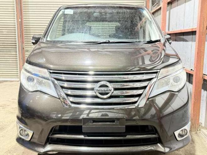 セレナ2.0 ハイウェイスター アドバンストセーフティ パッケージ 4WD　防錆塗装4WDTVナビBカメ後席モニタ夏冬タイヤ 2000