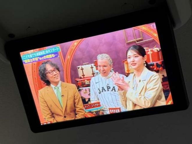 セレナ2.0 ハイウェイスター アドバンストセーフティ パッケージ 4WD　防錆塗装4WDTVナビBカメ後席モニタ夏冬タイヤ 2000