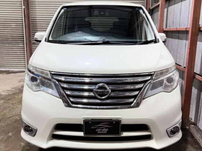 セレナ2.0 ハイウェイスター Vセレクション+Safety 4WD　防錆塗装4WDTVナビBカメエンスタ後席モニタ 2000