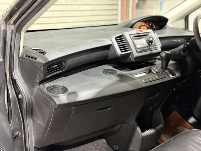 フリード1.5 G エアロ 4WD　防錆塗装4WDキーレスCDエンスタETC夏冬タイヤ 1500