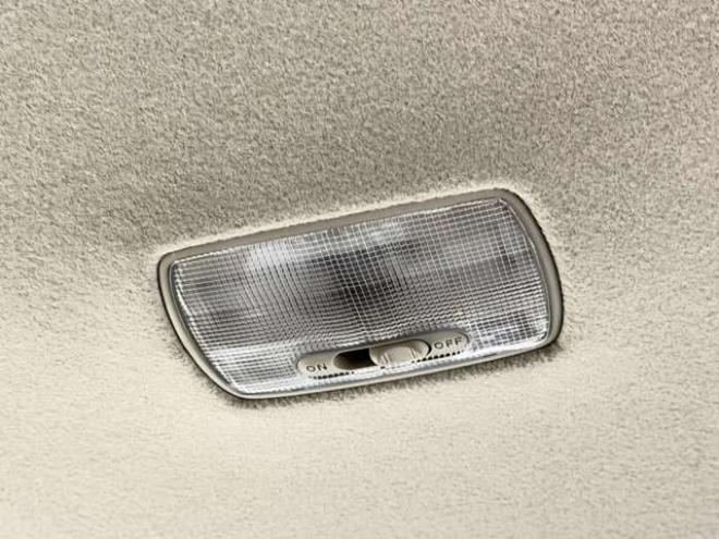 フリード1.5 G エアロ 4WD　防錆塗装4WDキーレスCDエンスタETC夏冬タイヤ 1500