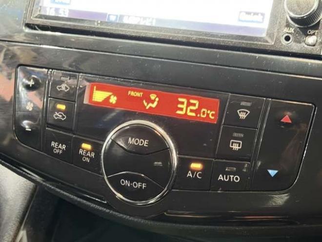 セレナ2.0 ハイウェイスター 4WD　防錆塗装4WDTVナビBカメ後席モニタETCドラレコ 2000