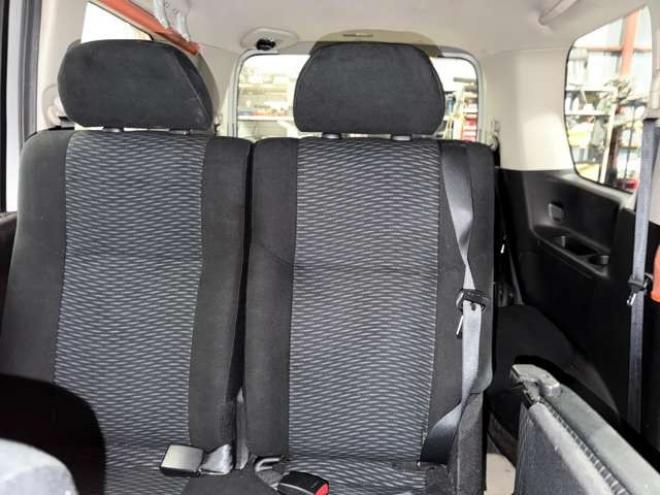 セレナ2.0 20S アンシャンテ 送迎タイプ オートステップ仕様 4WD　防錆塗装4WDスマキーCD 2000