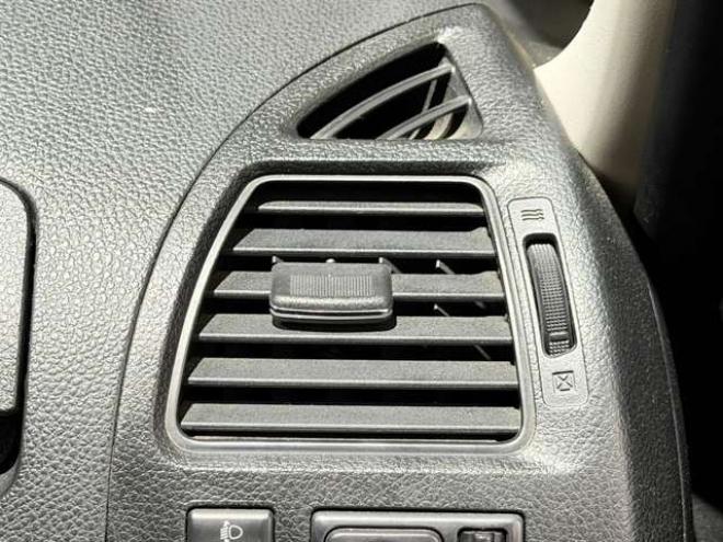 セレナ2.0 20S アンシャンテ 送迎タイプ オートステップ仕様 4WD　防錆塗装4WDスマキーCD 2000