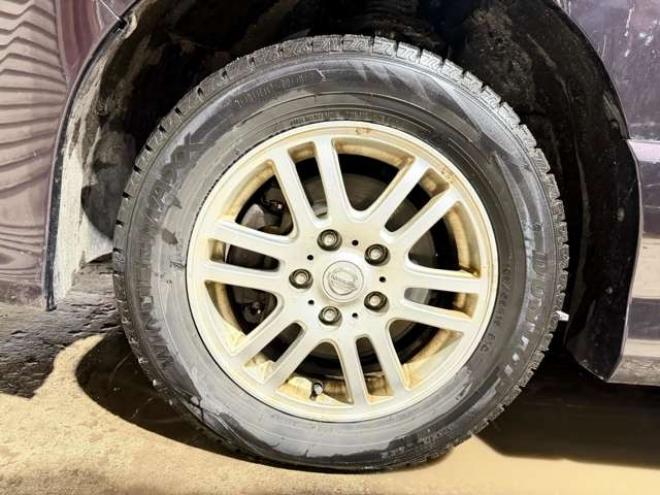 セレナ2.0 ハイウェイスター 4WD　防錆塗装4WDTVナビBカメエンスタ夏冬タイヤ 2000