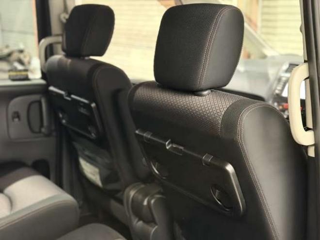 セレナ2.0 ハイウェイスター 4WD　防錆塗装4WDTVナビBカメエンスタ夏冬タイヤ 2000