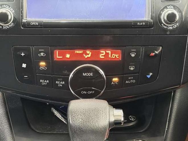 セレナ2.0 ハイウェイスター 4WD　防錆塗装4WDTVナビBカメエンスタ夏冬タイヤ 2000