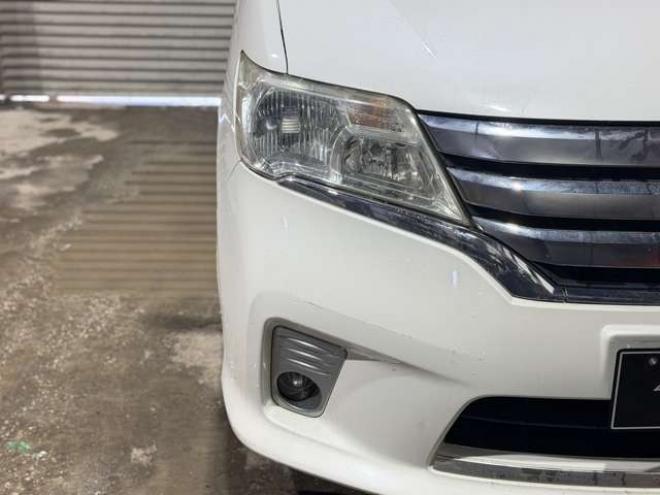 セレナ2.0 ハイウェイスター 4WD　防錆塗装4WDTVナビBカメ 2000