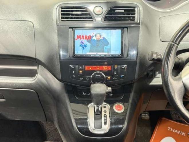 セレナ2.0 ハイウェイスター 4WD　防錆塗装4WDTVナビBカメ 2000