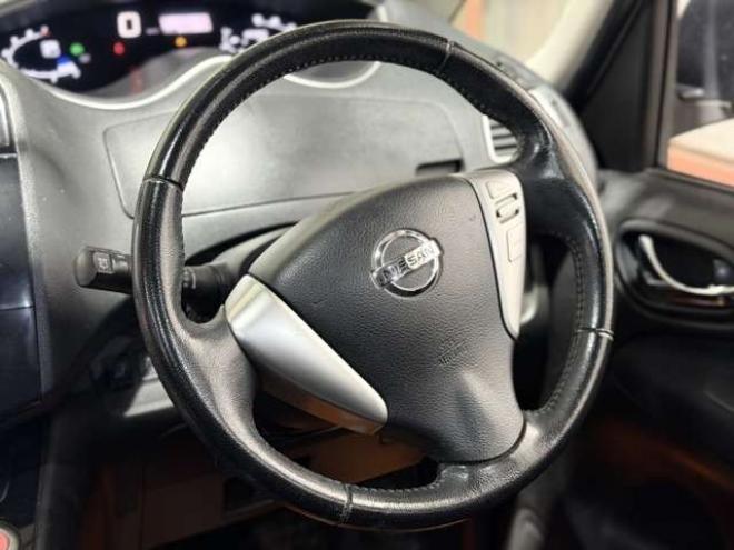 セレナ2.0 ハイウェイスター 4WD　防錆塗装4WDTVナビBカメ 2000