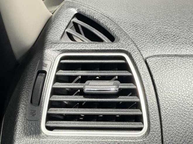 セレナ2.0 ハイウェイスター 4WD　防錆塗装4WDTVナビBカメ 2000