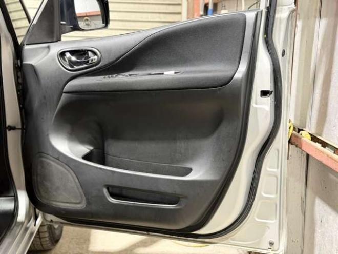 セレナ2.0 20X 4WD　防錆塗装4WDTVナビBカメ後席モニタ 2000