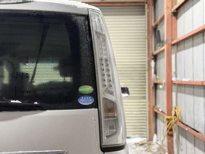 セレナ2.0 20X 4WD　防錆塗装4WDラジオナビETC 2000