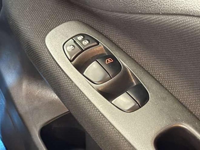 セレナ2.0 20X 4WD　防錆塗装4WDラジオナビETC 2000