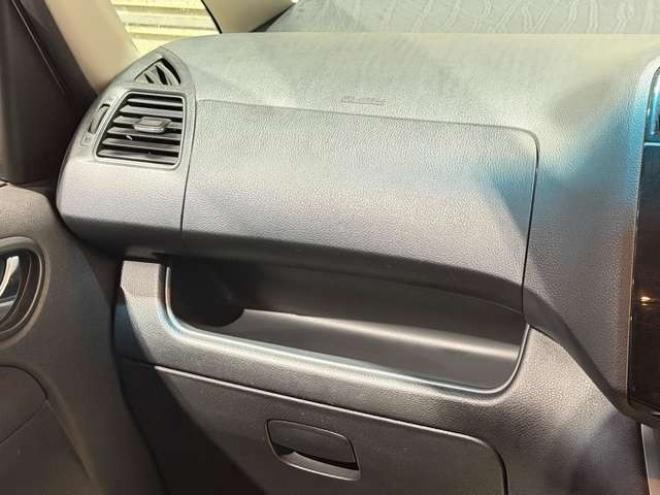 セレナ2.0 20S 4WD　防錆塗装4WDキーレスCDETC夏冬タイヤ 2000