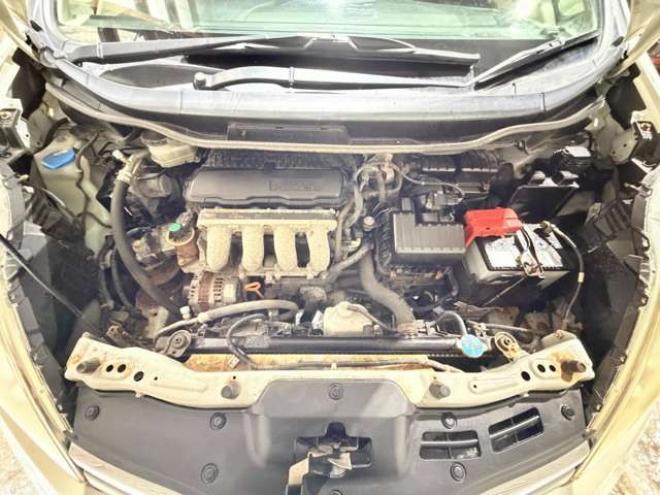 フィットシャトル1.5 15X 4WD　防錆塗装4WDTVナビBカメETC 1500