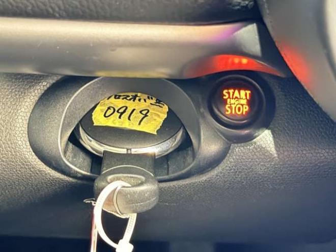 ミニクロスオーバー クーパー D オール4 4WD　防錆塗装4WDディーゼルキーレスETC 正規輸入車 2000