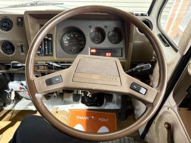 クイックデリバリークイックデリバリー　全塗装車キッチンカーレンタカーアップ 2WD 2400