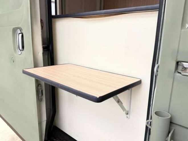 クイックデリバリークイックデリバリー　全塗装車キッチンカーレンタカーアップ 2WD 2400