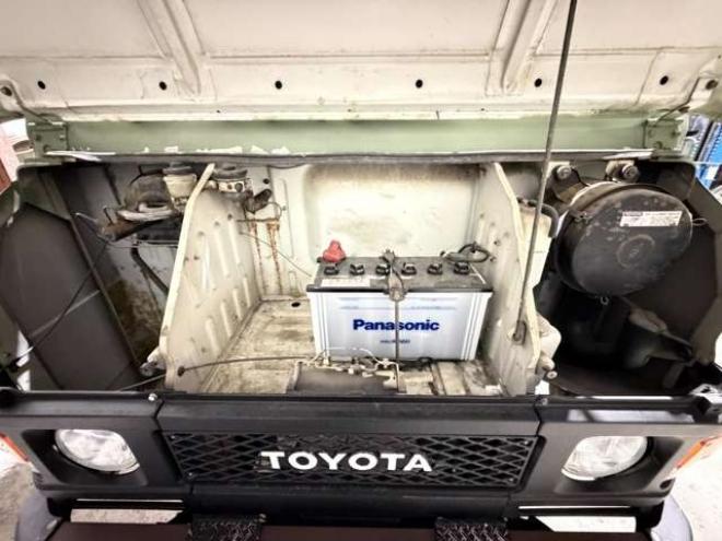 クイックデリバリークイックデリバリー　全塗装車キッチンカーレンタカーアップ 2WD 2400