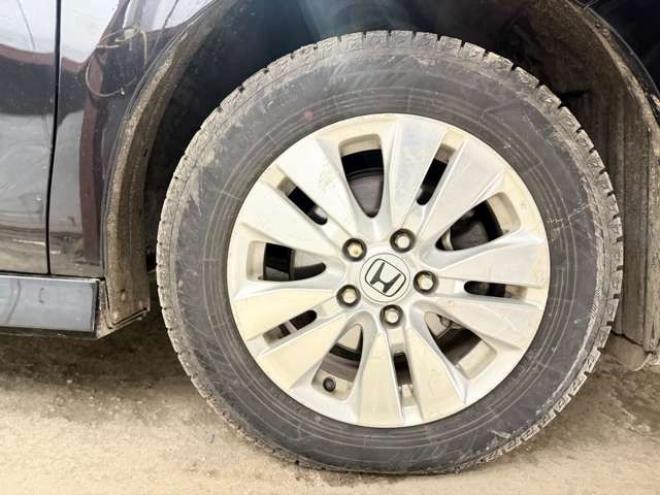 ステップワゴン2.0 スパーダ S 4WD　防錆塗装4WDTVナビBカメETC後席モニタ 2000