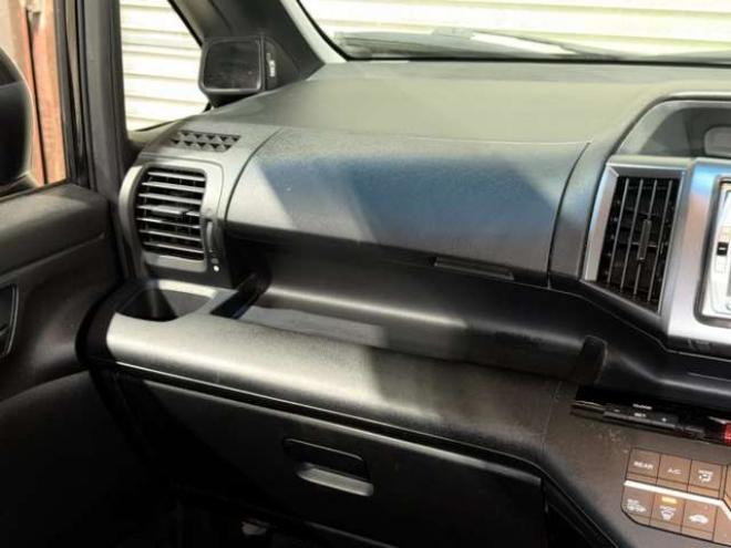 ステップワゴン2.0 スパーダ S 4WD　防錆塗装4WDTVナビBカメETC後席モニタ 2000