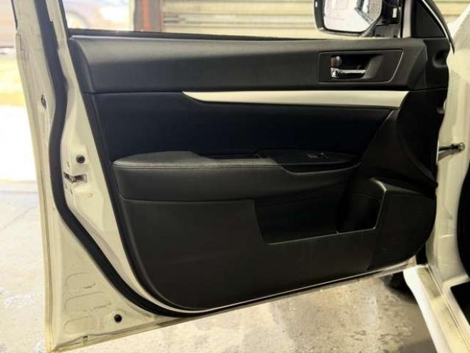 レガシィワゴン2.5 i Sスタイル 4WD　防錆塗装4WDTVナビBカメETC 2500